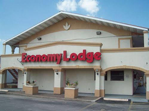 Economy Lodge Texas City Refinery Eksteriør bilde