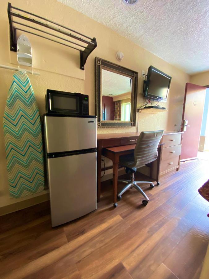 Economy Lodge Texas City Refinery Eksteriør bilde